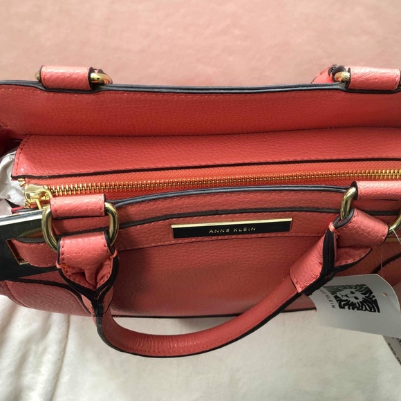 🔴SOLD🔴 NWT - Anne Klein - Coral Satchel Handbag - Picture 4 of 5